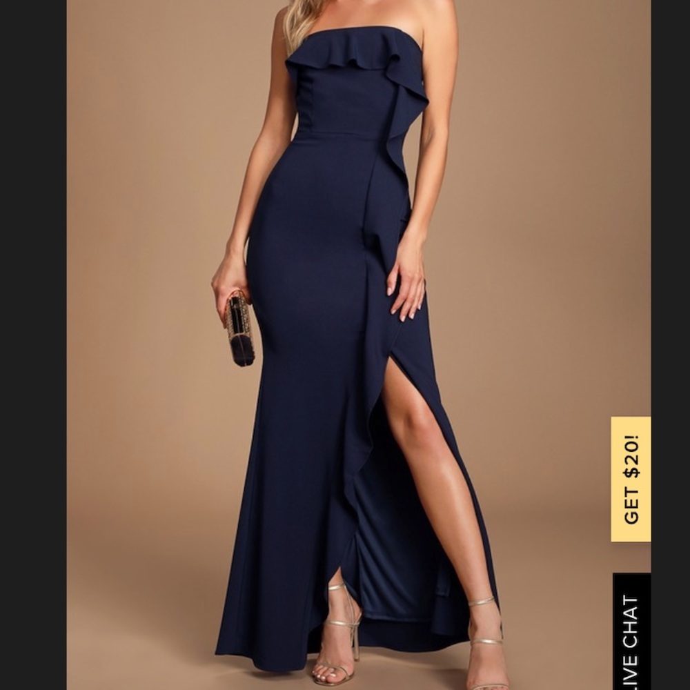 Lulu’s Valerie Navy blue Ruffled strapless dress